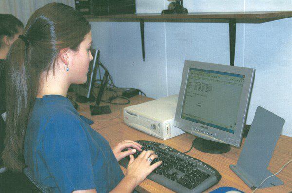 girl-computer